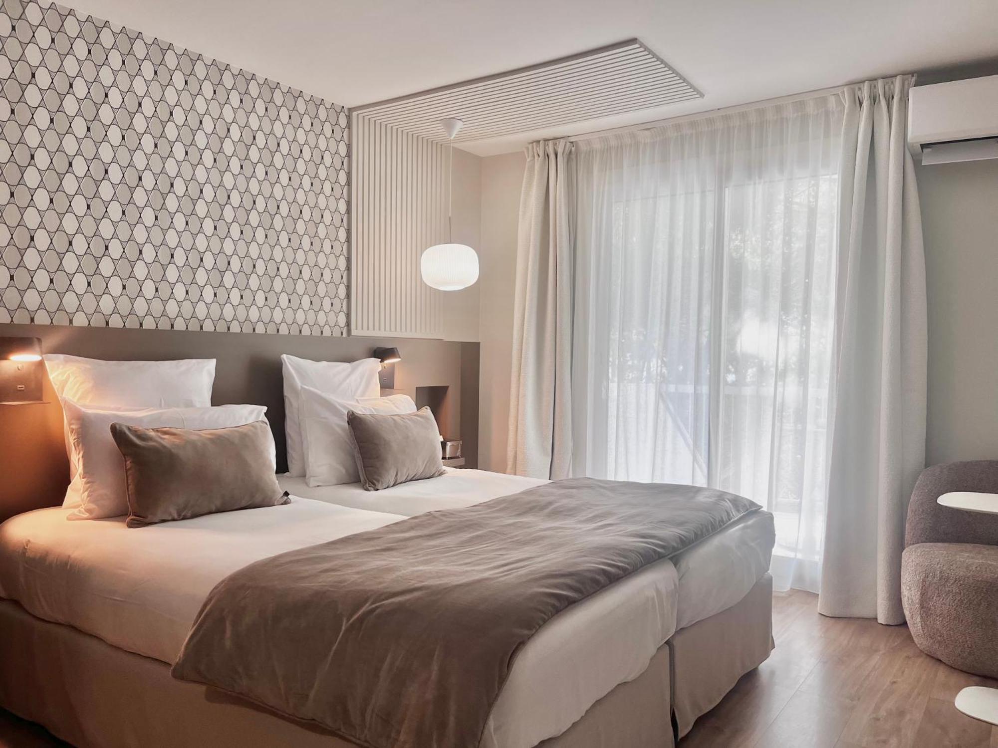 Le Prose Hotel ลา กร็องเดอ-ม็อต ภายนอก รูปภาพ